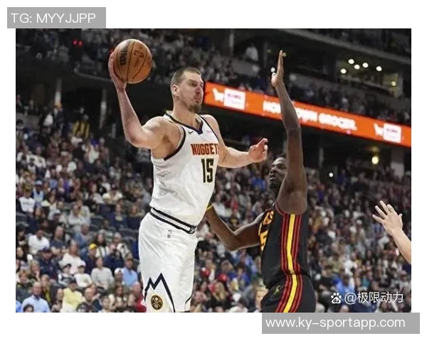 布克第三节状态火热10投6中狂砍16分4篮板4助攻连得12分助力球队反击 布克第三节状态火热10投6中狂砍16分4篮板4助攻连得12分助力球队反击