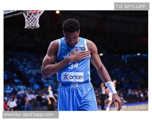 字母哥上半场表现抢眼砍下16分9篮板罚球命中率提升至60