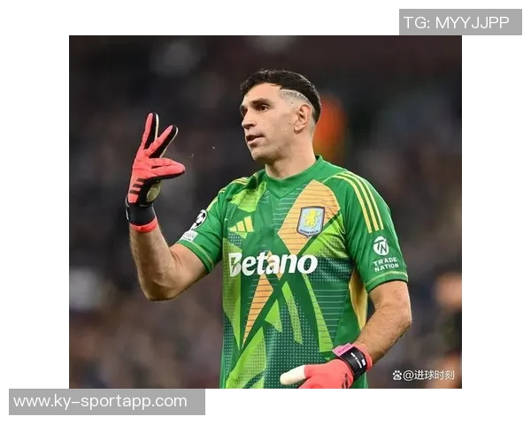 意媒报道肇事门将马丁内斯正在接受检查情绪仍然震惊不已